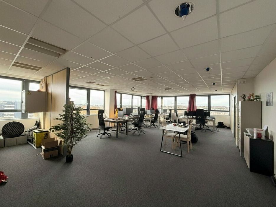 Location bureaux 130 m² non divisibles