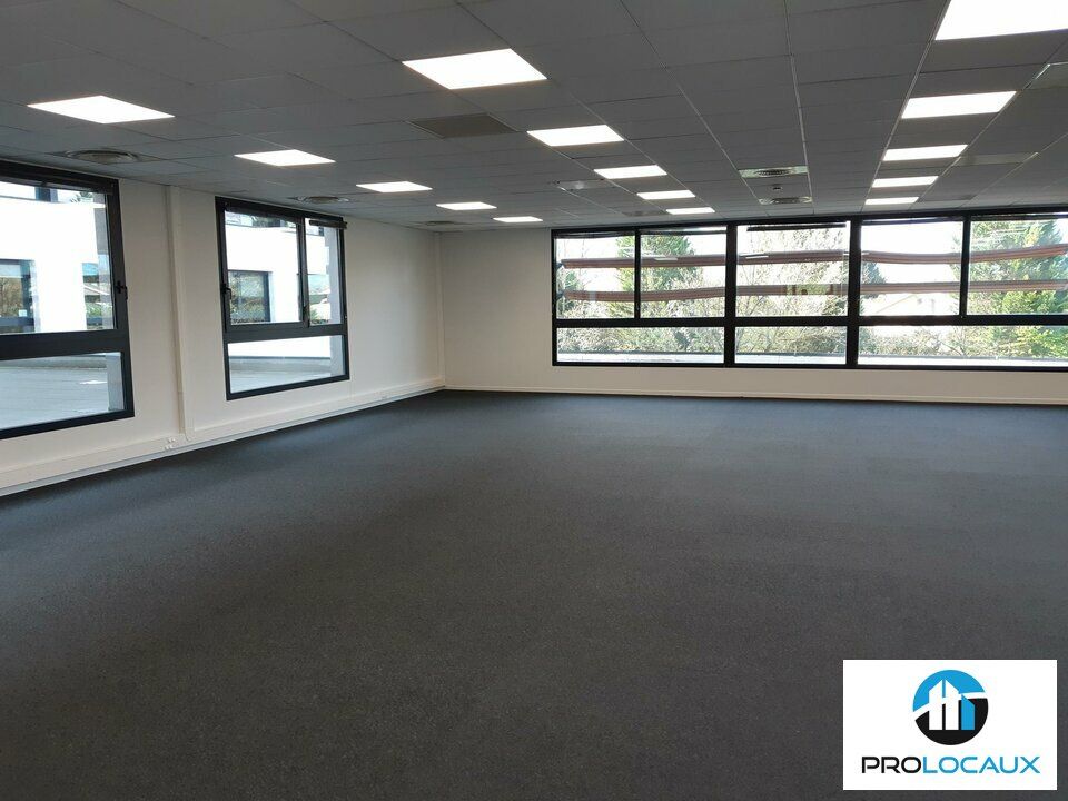 Location bureaux 2958 m² divisibles à partir de 125 m²