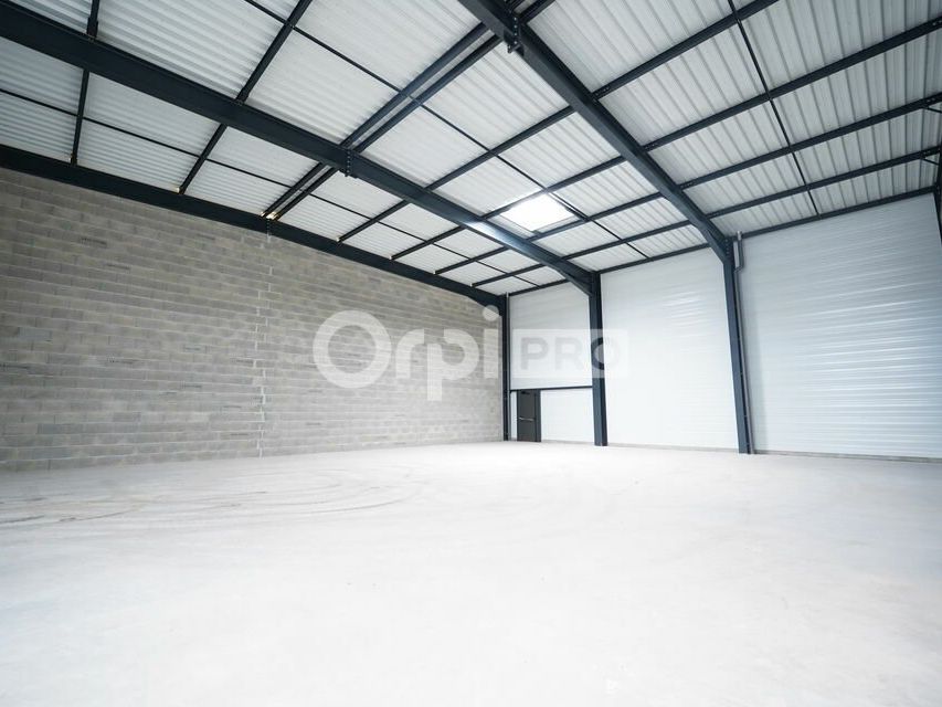 Location local d''activites 284.36 m² non divisibles