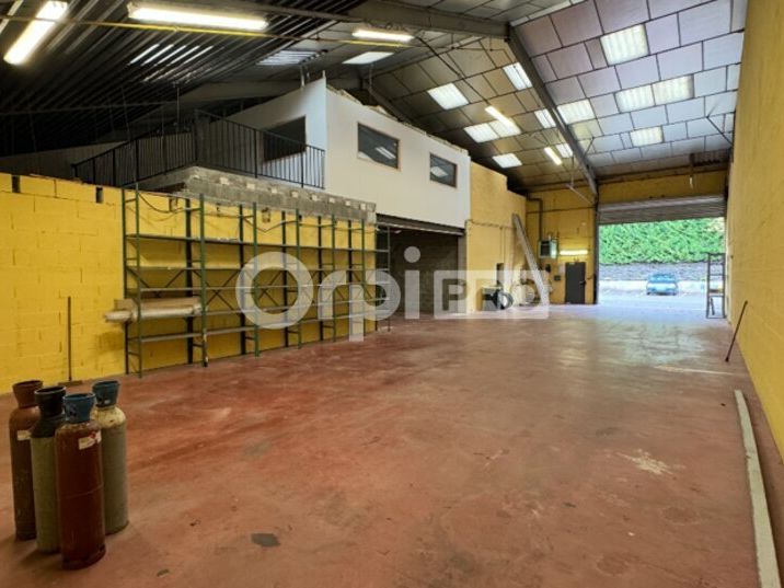 LOCAL D'ACTIVITE A LOUER - 411 M² - VAULX EN VELIN