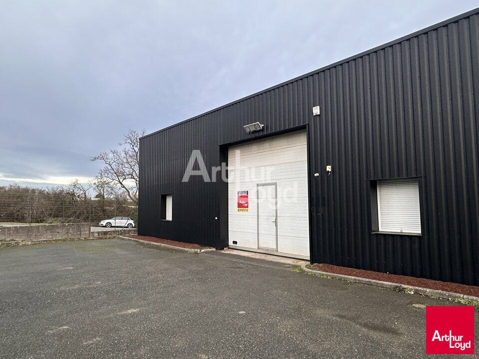 LAVAL - LOCAL D'ACTIVITE A VENDRE