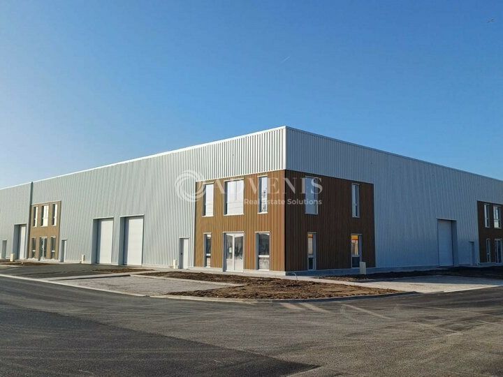 CALAIS | CELLULES D'ACTIVITES DE 422 M² A 8.795 M²