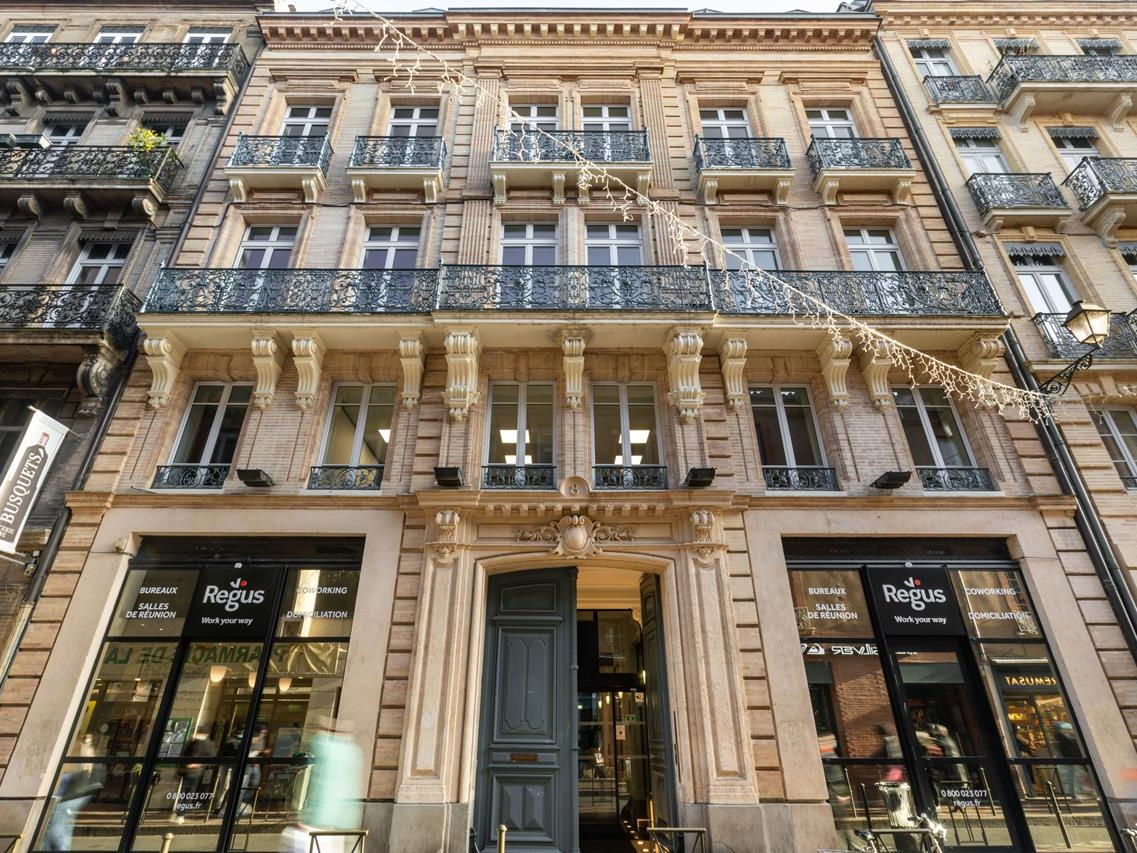 Regus_ToulouseRueCharlesRemusat_5694_Toulosse_France_BuildingExterior2