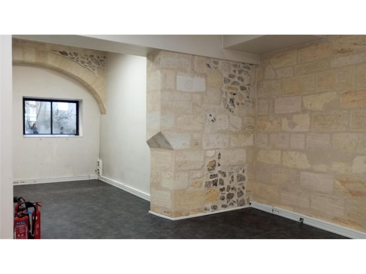 Location bureaux 85 m² non divisibles