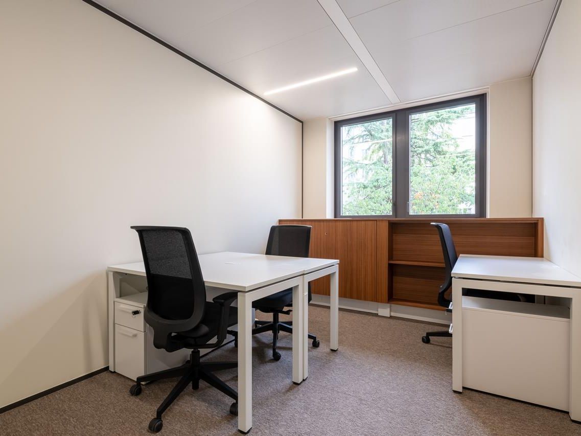 Signature_185 CDG_5872_NeuillySurSeine_France_SmallOffice