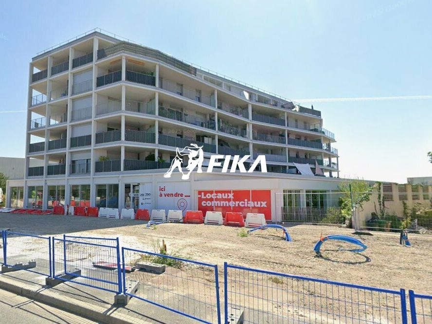 Vente local commercial 306.88 m² non divisibles