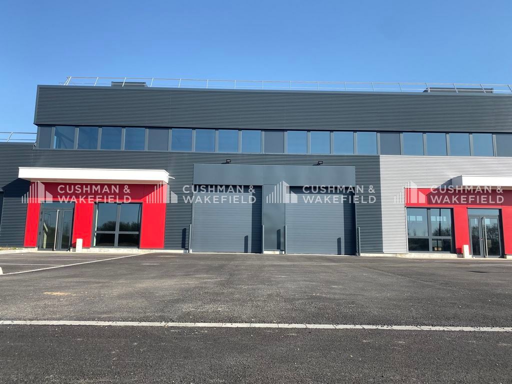 Location activités 374 m² non divisibles