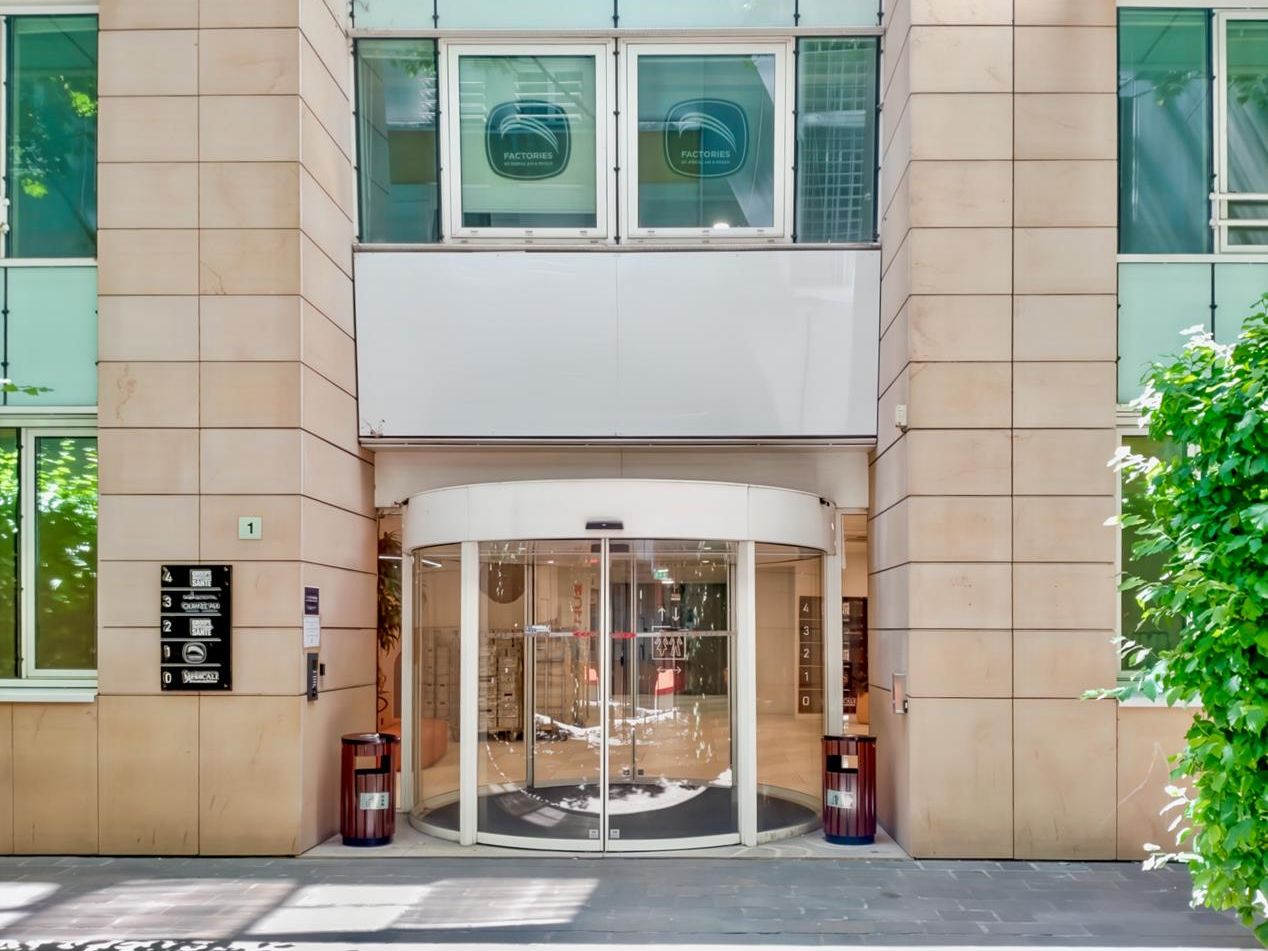 Regus_Factories Malakoff_France_Centre 8279_Building Exterior