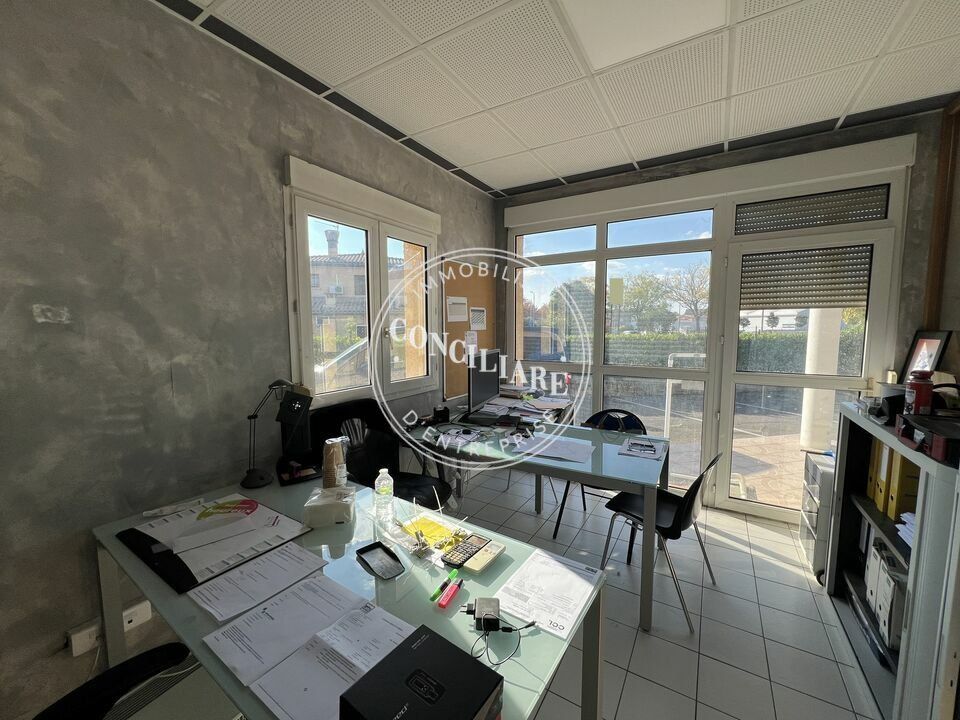 Vente entrepot 387 m² non divisibles