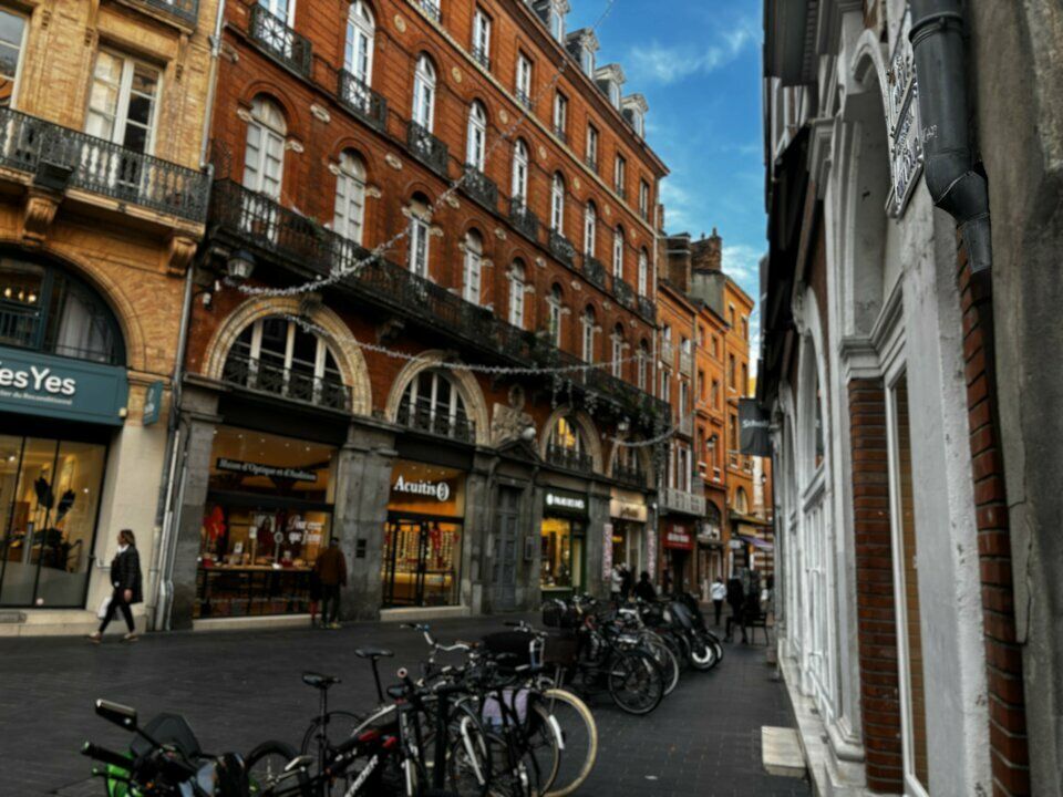 Location local commercial 100 m² non divisibles