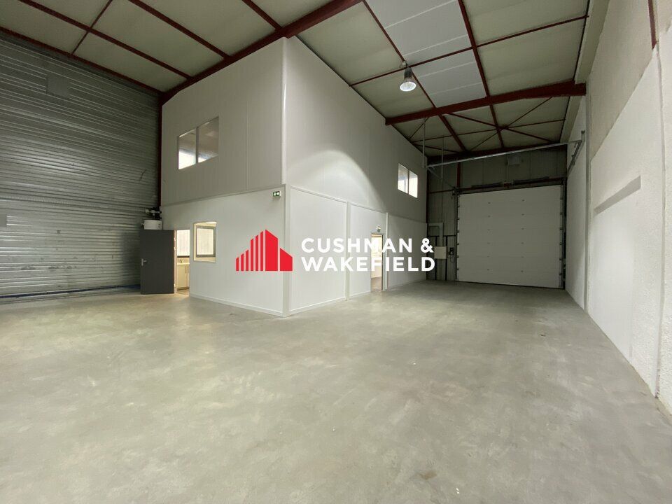 Location activité/entrepôt - 360 m²