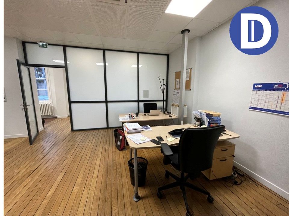 Location bureaux 140.00 m² non divisibles
