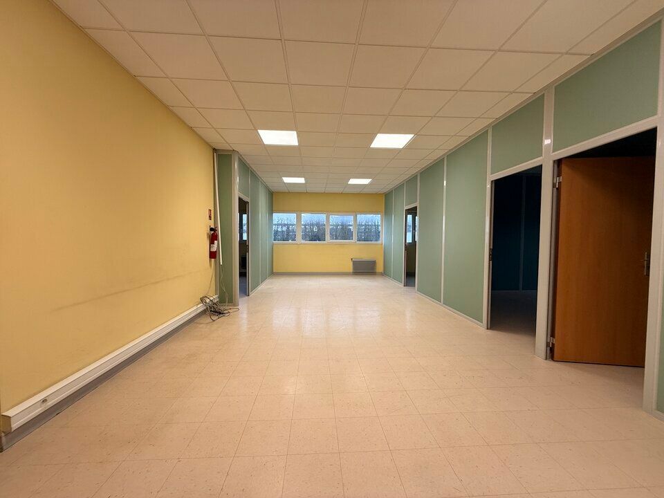 Location bureaux 130 m² non divisibles