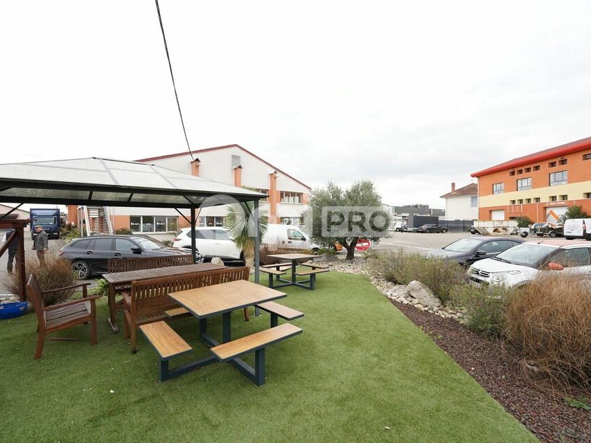 Location bureaux 274 m² non divisibles