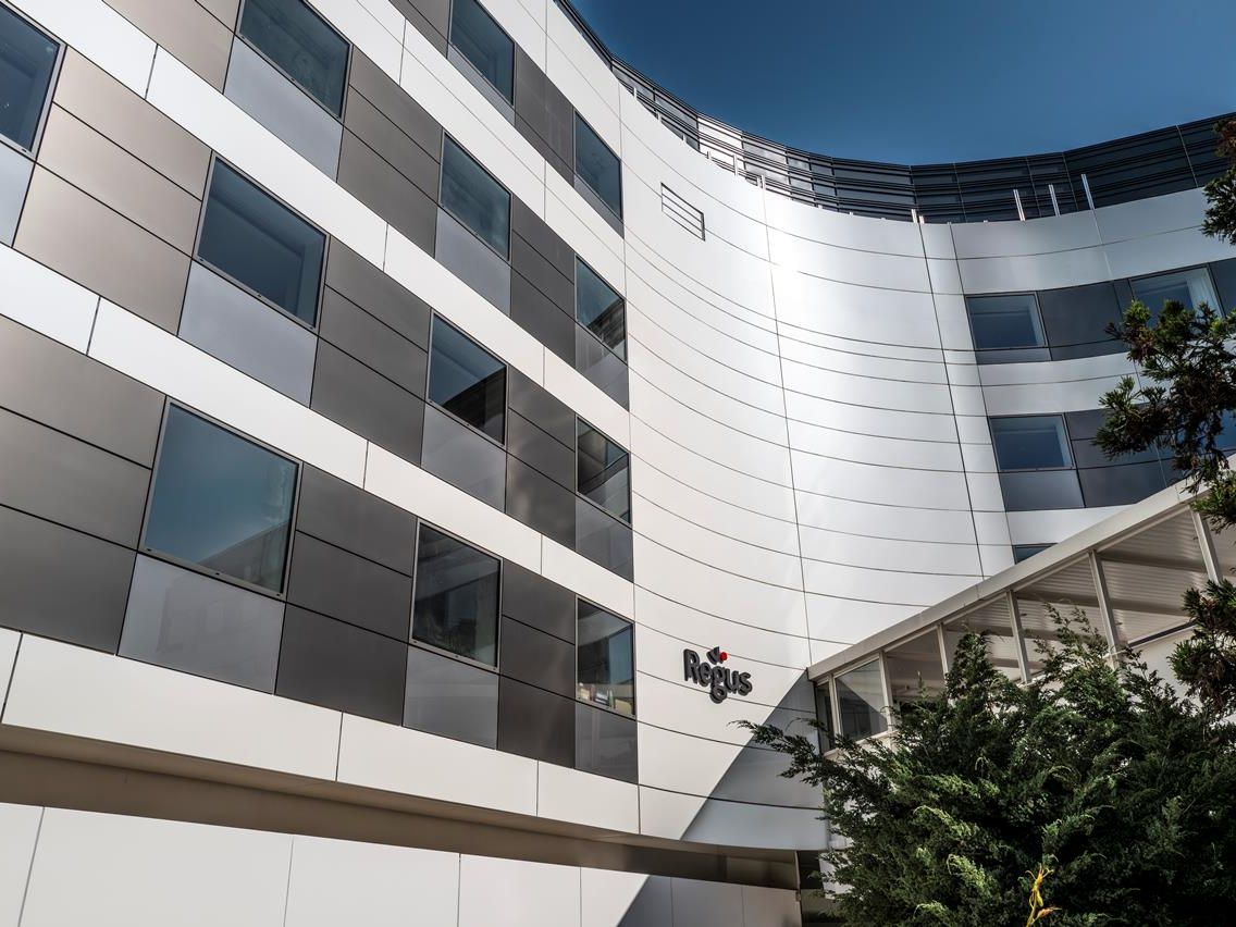 Regus_Lyon Saint Exupéry_France_Centre 8568_Building Exterior 1.