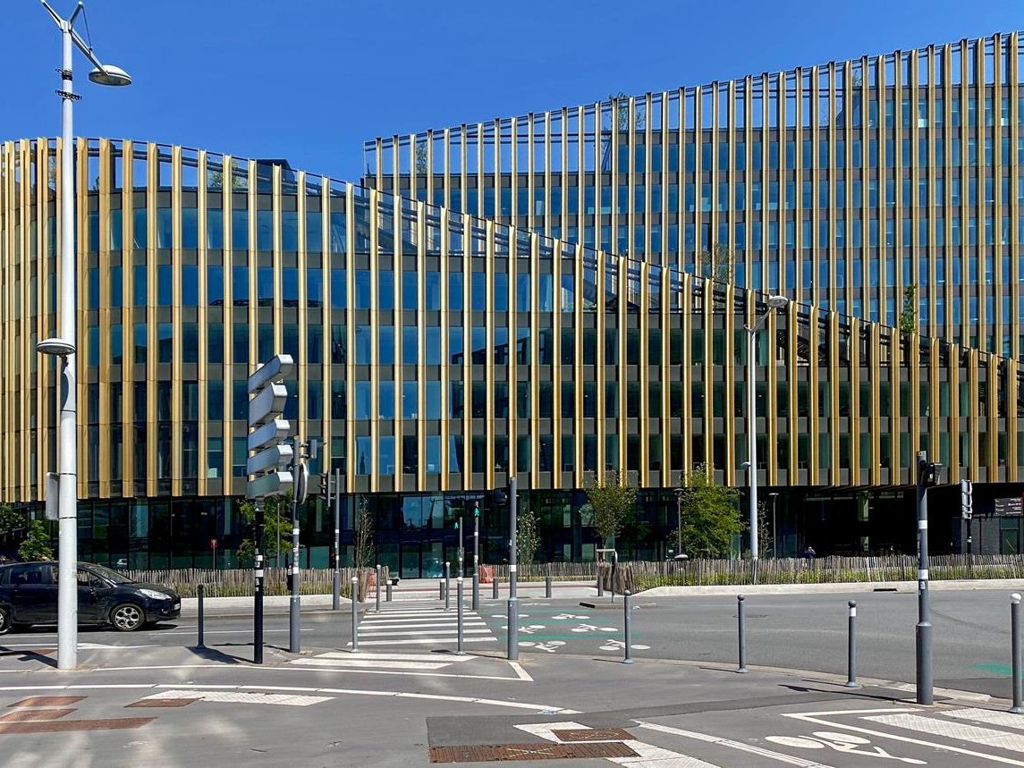 Spaces_LilleShakeBuilding_France_Centre5430_ExteriorBuilding3