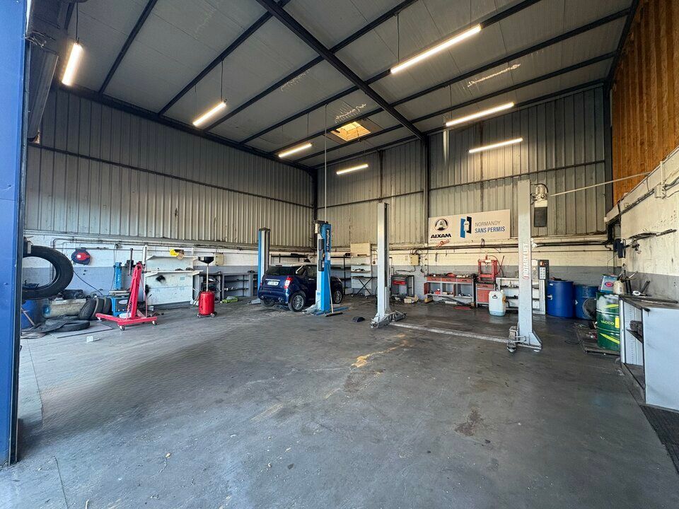 A LOUER GRUCHET LE VALASSE - LOCAL D'ACTIVITÉ DE 308 M2 