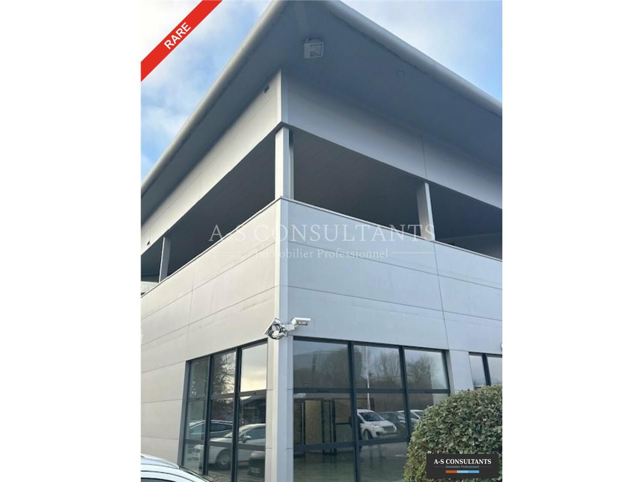 Vente local commercial 178 m² non divisibles