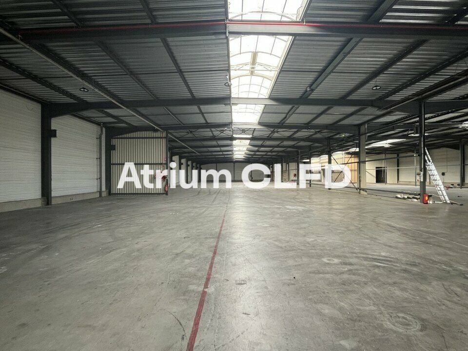 Location entrepot 1800 m² non divisibles