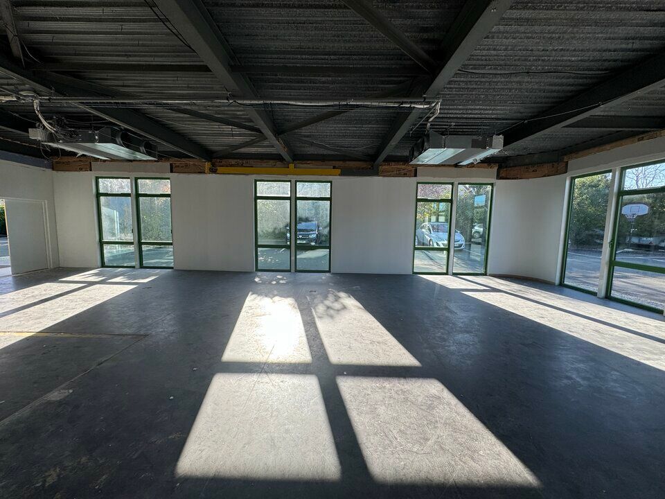 Location bureaux 80 m² non divisibles