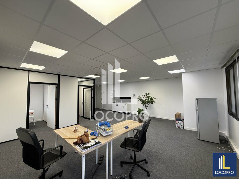 Location bureaux 60 m² non divisibles