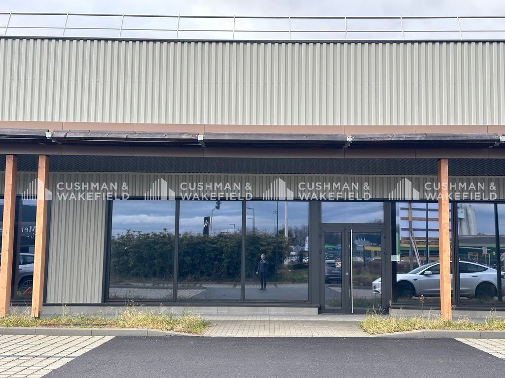 Vente locaux commerciaux 1080 m² divisibles à partir de 360 m²