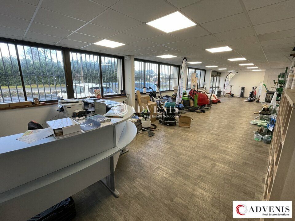 Location local d''activites 1012 m² non divisibles