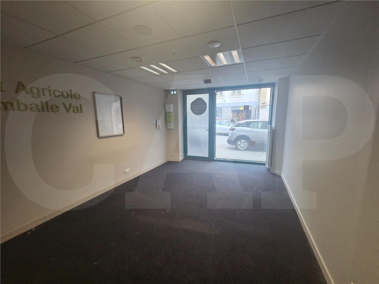 Vente bureaux 287 m² à Lamballe