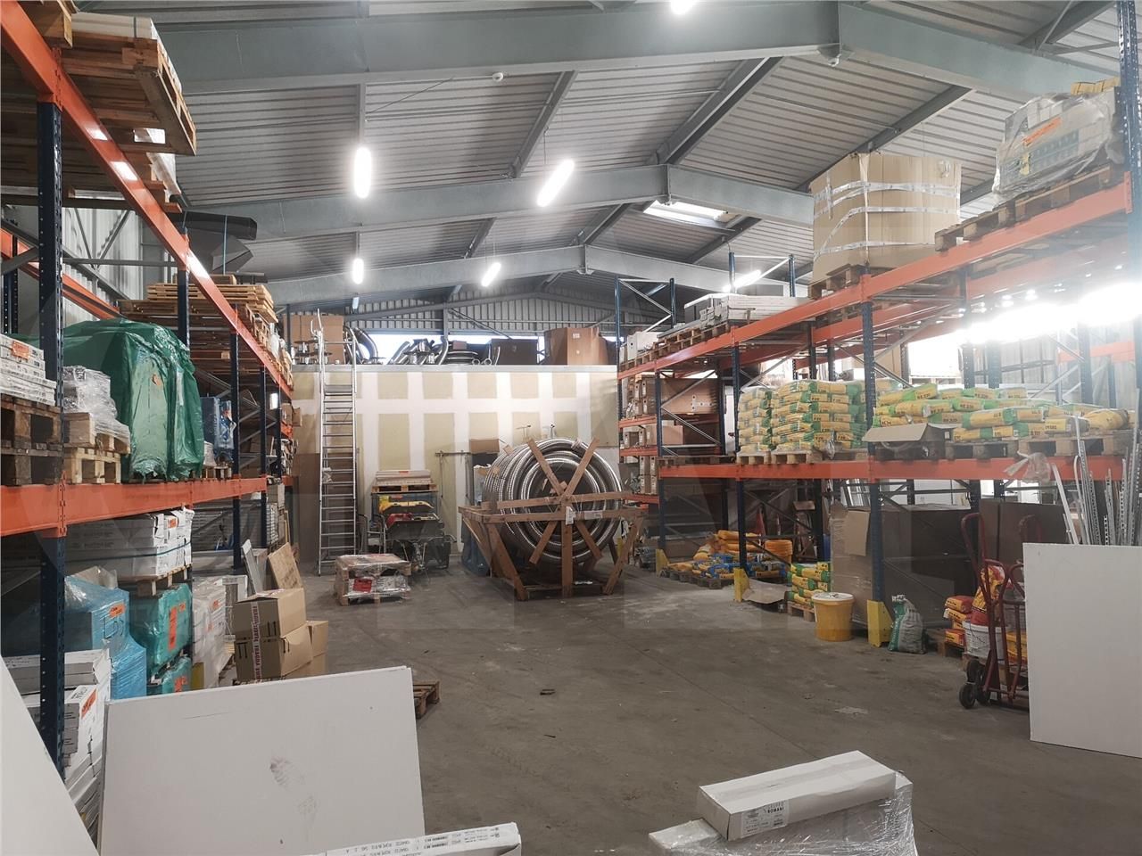 Vente local 372 m² à Saint-Thuriau