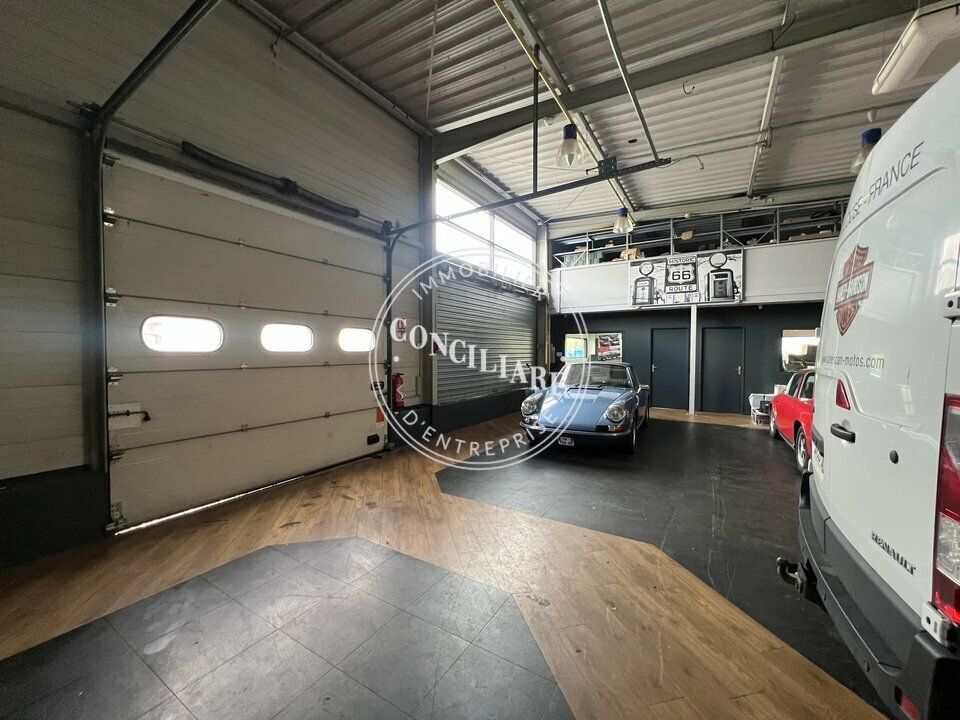 Location local d''activites 408 m² non divisibles