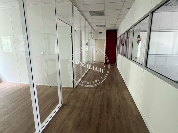 Location bureaux 170 m² non divisibles