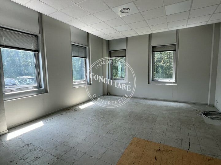 LOCATION BUREAUX MONTAUDRAN 