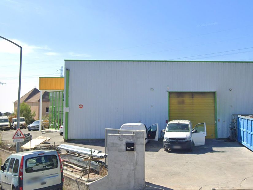 Location local 1200 m² à Septèmes-les-Vallons