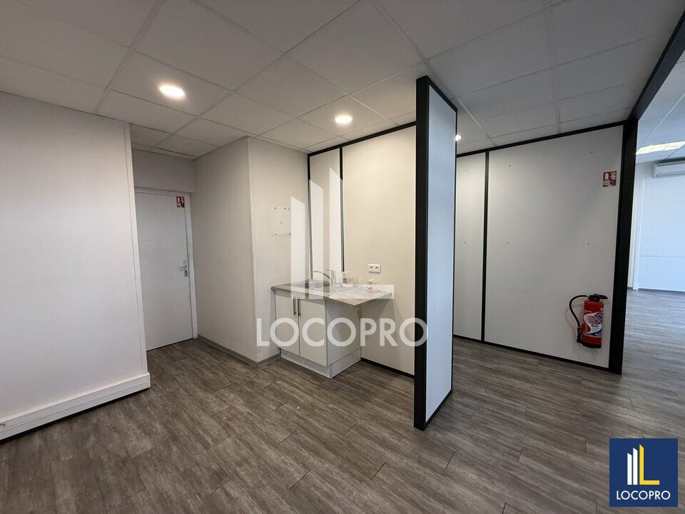 A LOUER - BUREAUX - 178 M2 - VILLENEUVE LOUBET
