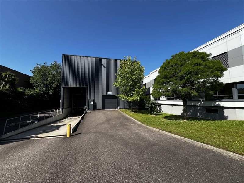 Entrepôt avec bureaux à louer - Zone Industrielle Sud - Illkirch