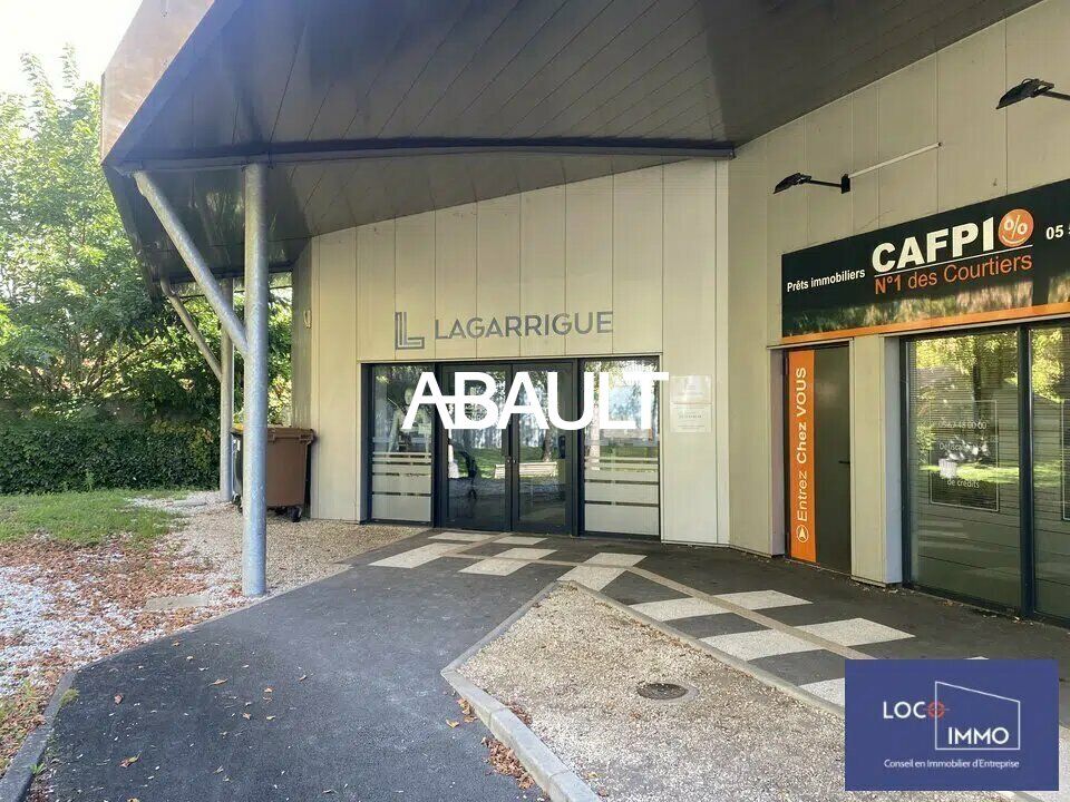 LIBOURNE LOCAL COMMERCIAL A LOUER DE 126 M2 ENVIRON