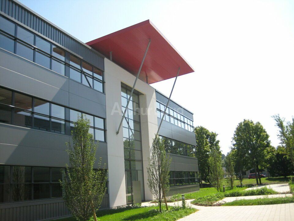 Location bureaux 663 m² divisibles à partir de 139 m²