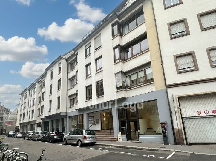 Vente bureaux 839.97 m² non divisibles