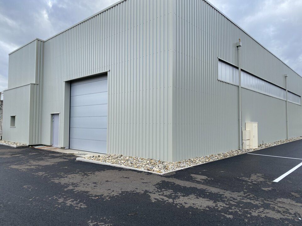 Vente local d''activites 430 m² non divisibles