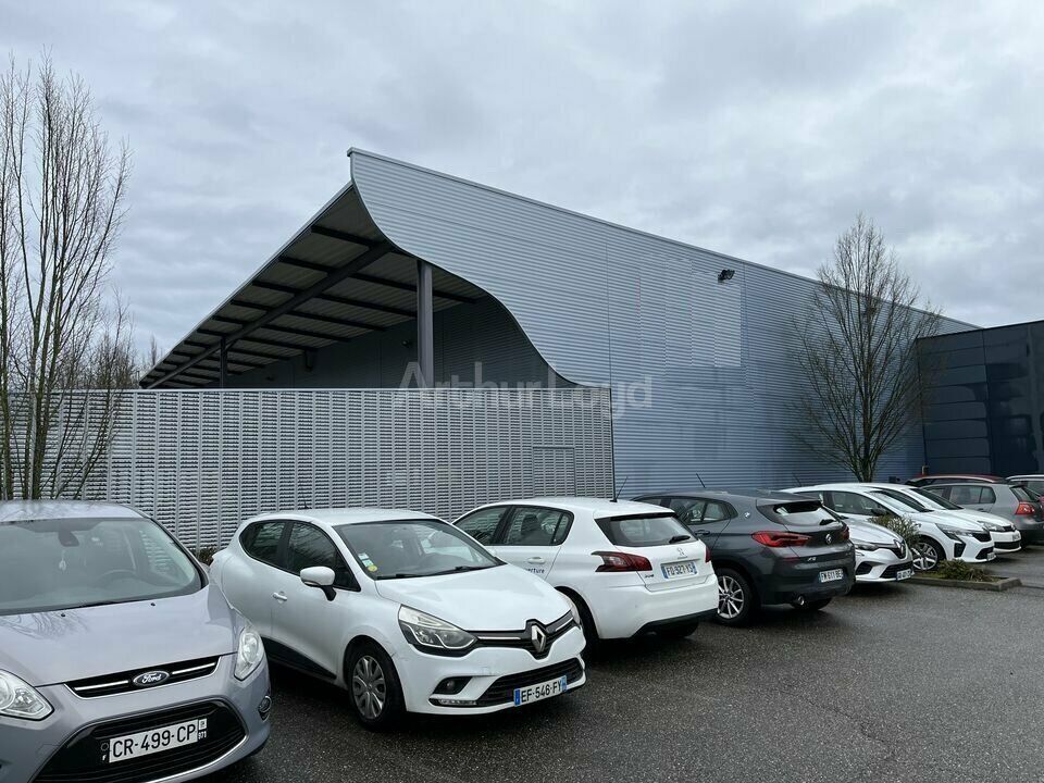 Location local d''activites 1581 m² non divisibles
