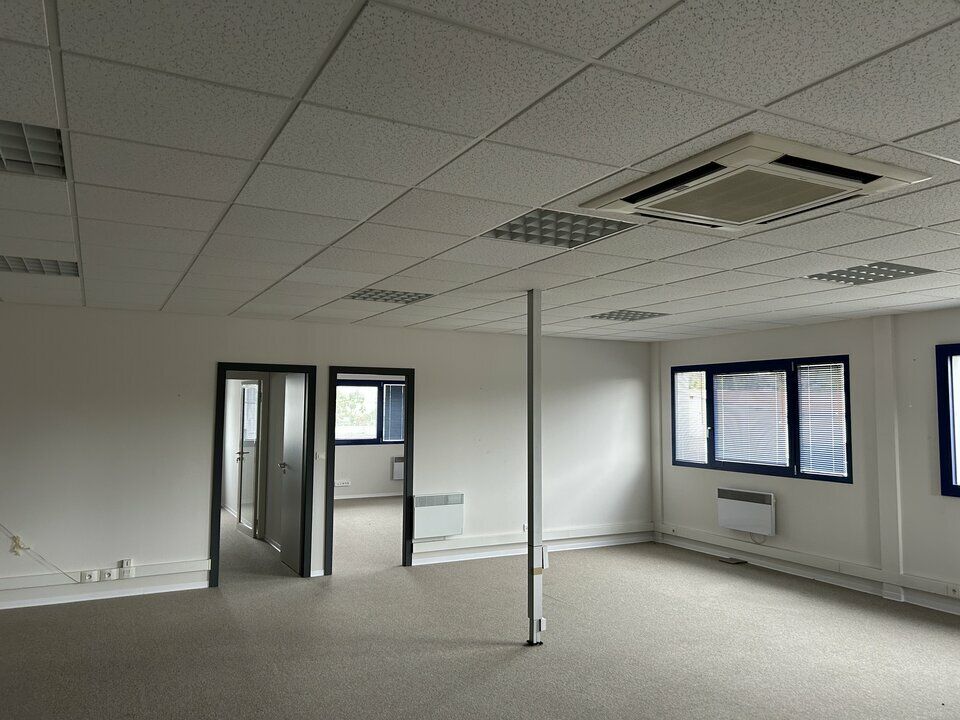 Vente bureaux 163 m² non divisibles