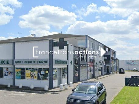 Location local commercial 130 m² non divisibles