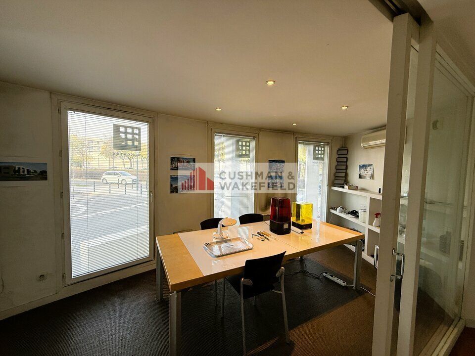 NIMES - BUREAUX A VENDRE