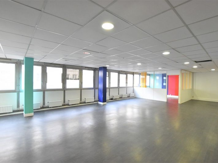Location bureaux 154 m² non divisibles