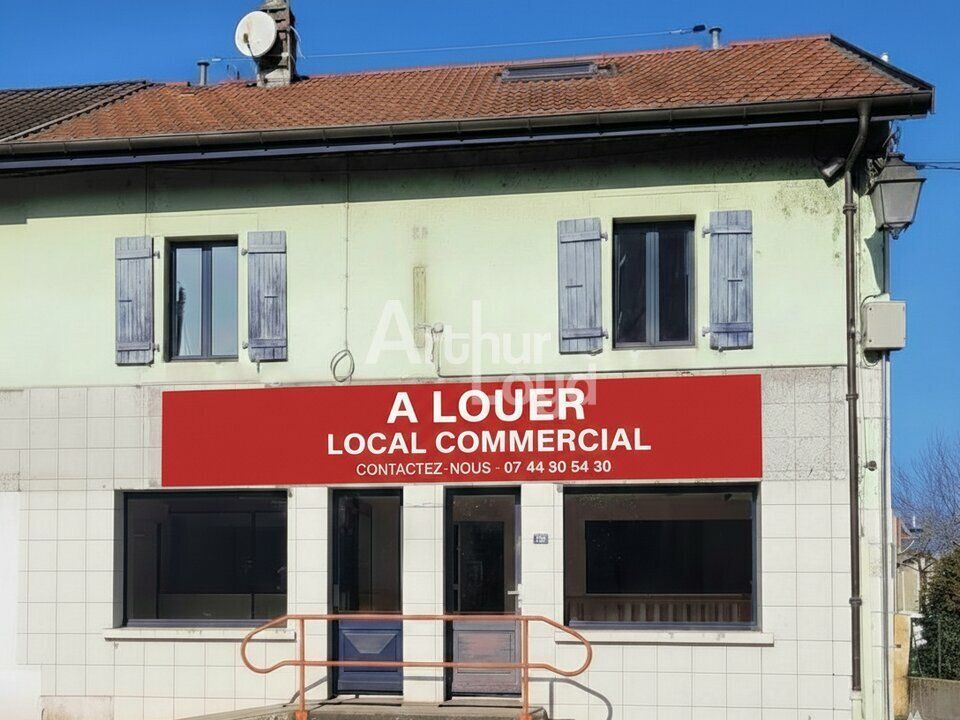 Location local commercial 161 m² non divisibles