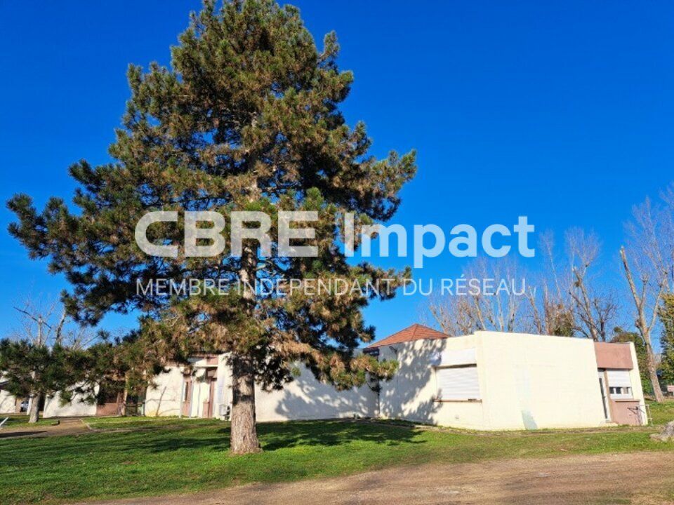 Location bureaux 280 m² non divisibles