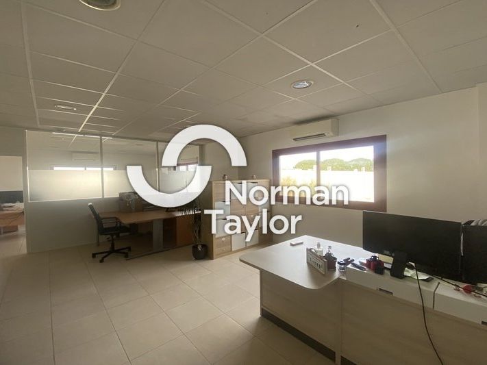 Location bureaux 350 m² divisibles à partir de 175 m²