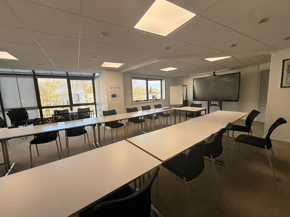 Vente bureaux 1200 m² non divisibles