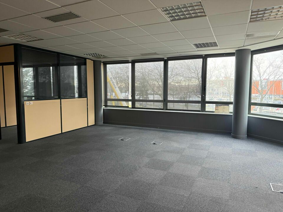 A LOUER / BUREAUX / LE HAVRE