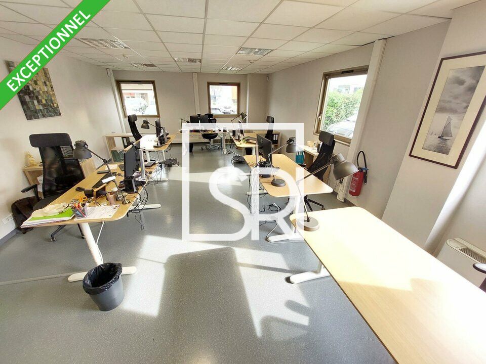 Location bureaux 136 m² non divisibles